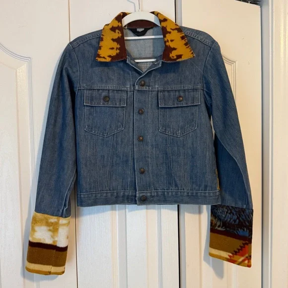 Vintage Western Jean Jacket with Fleece Horse Print and Patterned Sleeves, XS - Picture 2 of 6